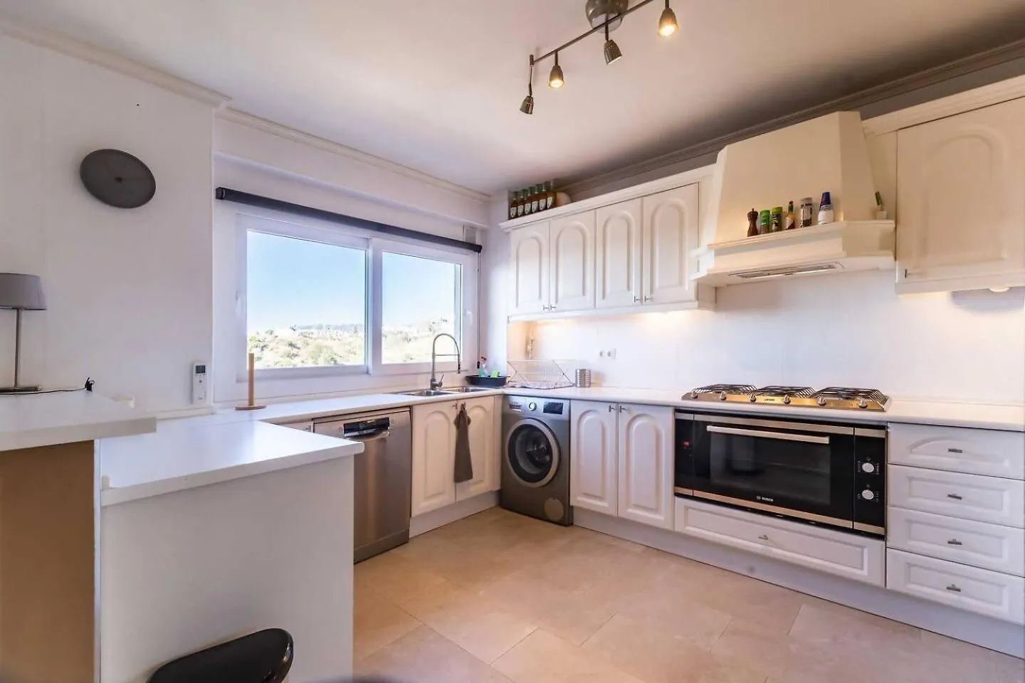 Cyv 3 Bedrooms, Rooftop Terrace Magnificent Views Malaga Apartment